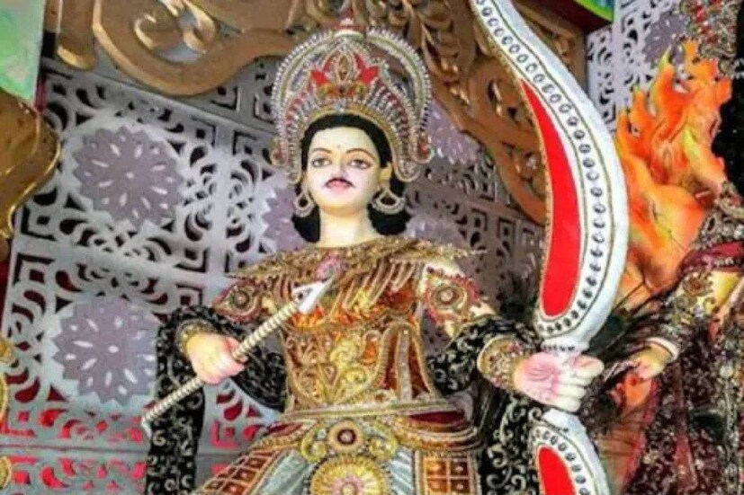পড়ন্ত শরতের হেমন্তবেলায় যে পার্বণগুলি বাঙালির ঘরে ঘরে উদযাপিত হয়, সেগুলির মধ্যে অন্যতম কার্তিকপুজো৷
