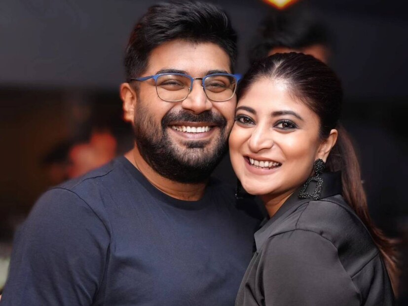 আর মাত্র কয়েক দিনের অপেক্ষা। ৭ ডিসেম্বর বিয়ের পিঁড়িতে বসবেন সন্দীপ্তা সেন। প্রেমিক সৌম্য মুখোপাধ্যায়ের সাতপাক ঘুরতে চলেছেন অভিনেত্রী।