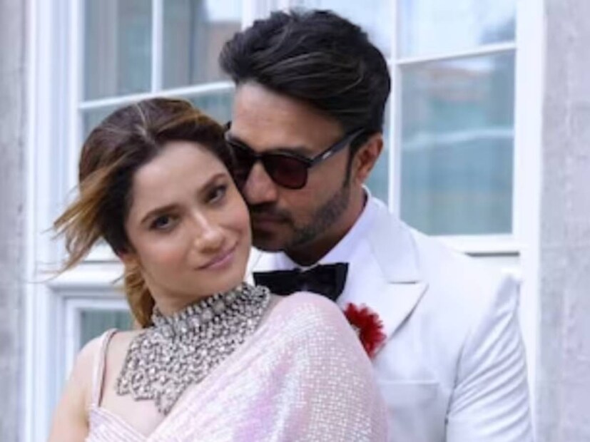 অঙ্কিতার শাশুড়ির এমন আচরণ ভাল ভাবে নেয়নি নেটিজেনদের একাংশ। তাঁদের মতে, ভিকির দোষও এড়িয়ে যাওয়া উচিত নয় তাঁর মায়ের।