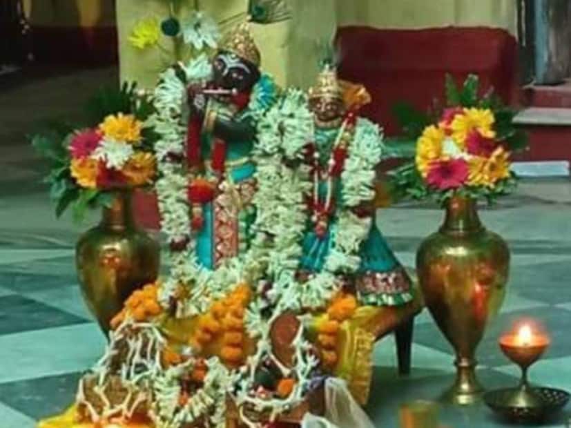 দৃক সিদ্ধান্ত পঞ্জিকা অনুযায়ী রাসপূর্ণিমা শুরু হচ্ছে রবিবার ৩.৫৪ থেকে৷ এই তিথি থাকবে সোমবার ২.৪৬ পর্যন্ত৷