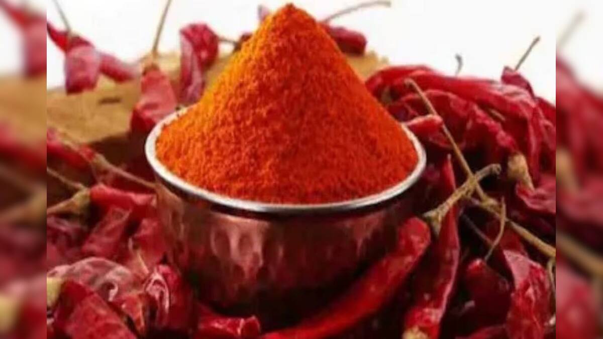 Dry Red Chilli vs Red Chilli Powder গোটা শুকনো লঙ্কা নাকি লঙ্কার গুঁড়োকোনটা কম ক্ষতিকর