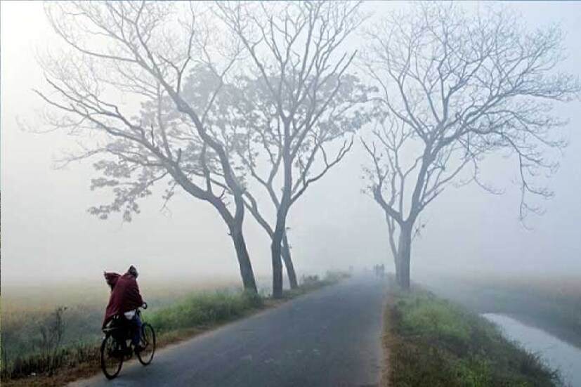 রাজ্য থেকে এখনই বিদায় নিচ্ছে না শীত। কখনও তীব্র শীতের দাপট কখনও হালকা শীতের আমেজ। উত্তর থেকে দক্ষিণ আপাতত সর্বত্র বহাল থাকছে শীত। ঠাণ্ডার আমেজ যথেষ্টই উপভোগ করা যাচ্ছে দক্ষিণের অন্যান্য জেলার পাশাপাশি জেলা পুরুলিয়াতেও। চলতি সপ্তাহ থেকে শীতের দাপট আরও খানিকটা বাড়তে চলেছে বলে পূর্বাভাস মিলেছে।শর্মিষ্ঠা বন্দ্যোপাধ্যায়