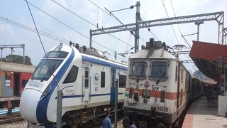 রেলে লক্ষ লক্ষ চাকরি