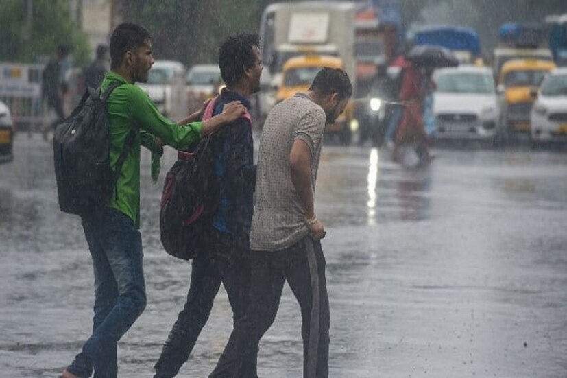 দক্ষিণ ২৪ পরগনার বিভিন্ন জায়গায় রাতে ও সকালে খেপে বৃষ্টিপাত হয়েছে ৷ জেলাজুড়েই কমলা সতর্কতা জারি করা হয়েছে ৷ প্রতীকী ছবি ৷