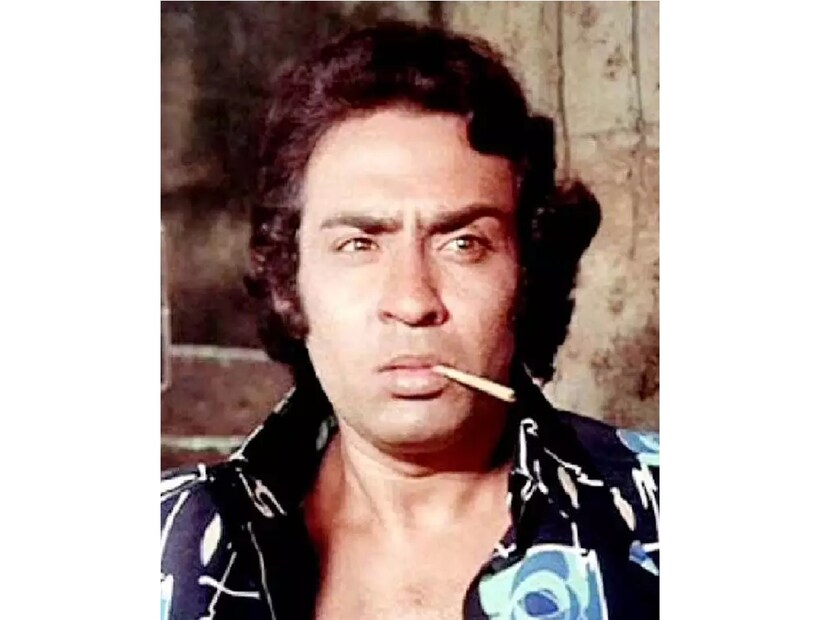 দুই দশকের সিলভার স্ক্রিন কাঁপানো রঞ্জিৎ একের পর এক হিট ছবিতে কাজ করেছেন৷  ২০০ টি সিনেমায় অভিনয় করা এই অভিনেতা  মাত্র ১০ টি সিনেমা দেখেছেন৷ এমনই মেগা ভিলেনের চরিত্রে তিনি অভিনয় করতেন যে একসময় মেয়েরা তাঁকে দেখলে ভয় পেয়ে যেত৷  তাঁর অভিনীত সিনেমার ডায়লগও ছিল দারুণ ফেমাস৷ তাঁর সংলাপও এক সময় লোকের ,মুখে মুখে ঘুরত৷ এদিকে এত বিখ্যাত থুড়ি কুখ্যাত ভিলেন রঞ্জিৎ নিজের ইন্টারভিউতে জানিয়েছেন তিনি কখনও অভিনেতা হওয়ার স্বপ্ন দেখেননি৷ তিনি এয়ারফোর্সে যোগ দিতে চেয়েছিলেন৷ Photo- Collected