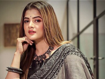 কেমন কাটল শ্রাবন্তীর রঙিন দীপাবলি