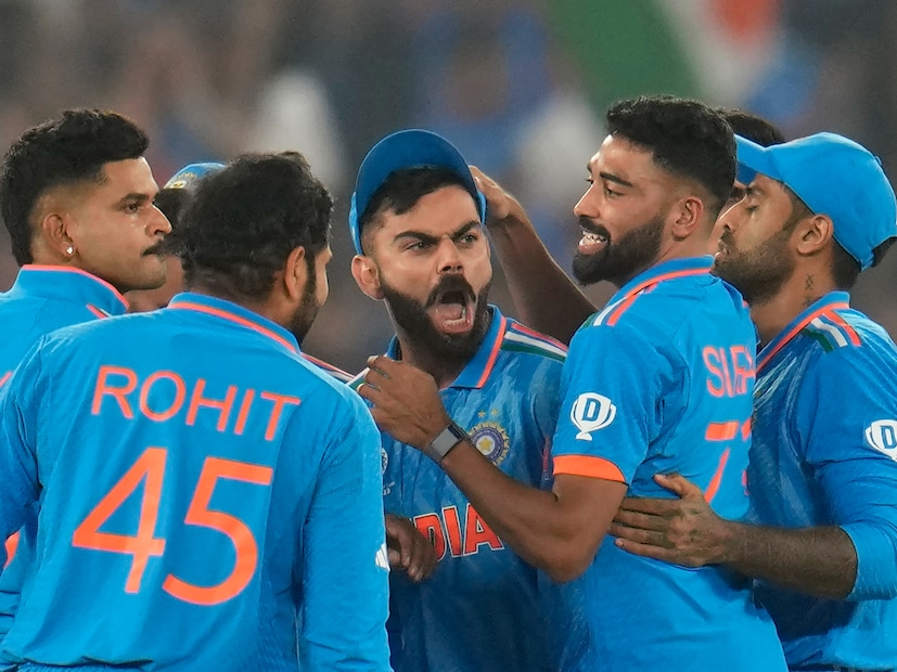 সেই তালিকায় সবার আগে নাম রয়েছে রোহিত শর্মা, বিরাট কোহলি, রবীন্দ্র জাদেজা, মহম্মদ শামি ও সূর্যকুমার যাদবের। রোহিত শর্মার বর্তমান বয়স ৩৭, বিরাট কোহলির ৩৫, মহম্মদ শামি ও সূর্যকুমার যাদবের বয়স ৩৩ বছর, রবীন্দ্র জাদেজার বয়স ৩৪ বছর। 