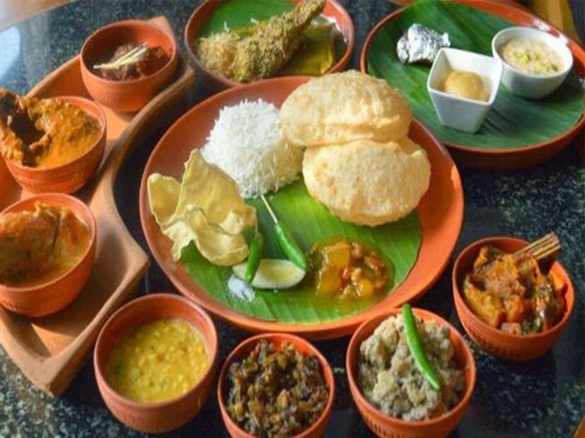 বাঙালির রবিবার মানেই এলাহি খাওয়া-দাওয়া। আর তার সঙ্গে সংযোজন বিশ্বকাপ ক্রিকেটের ফাইনাল। ১২ বছর পর ফের ভারতের কাছে হাতছানি বিশ্বকাপ জেতার। তাই সকাল থেকে প্রতিটা বাড়িতে প্রস্তুতি তুঙ্গে।