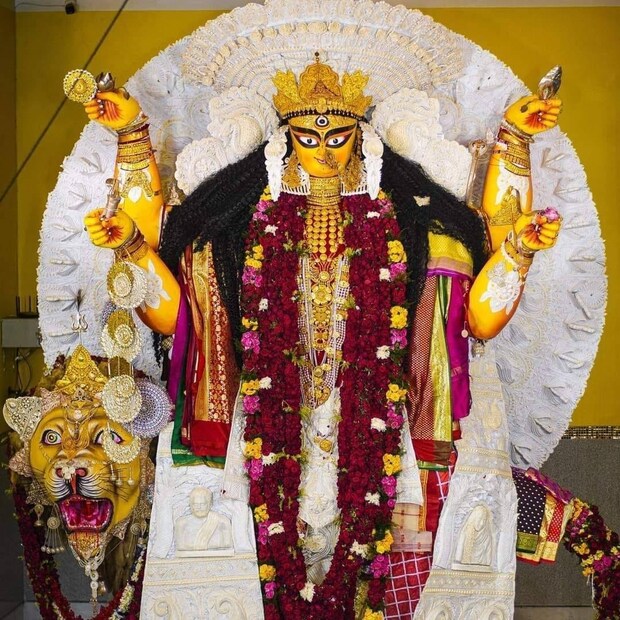 জগদ্ধাত্রী পুজোর দশমী তিথিতেও অনেকে উপবাস পালন করেন৷ পুজো সমাপনে সাত্তিক আহার গ্রহণ করে উপবাস ভঙ্গ করুন৷