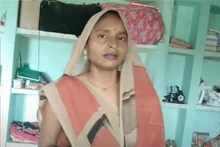 গ্রামের এই মহিলা এখন কাঁপাচ্ছেন ইন্টারনেট! তিনি যা পারেন, আপনি পারবেন কিনা দেখুন