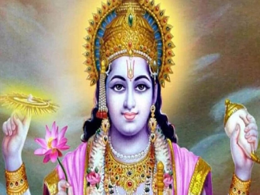 এরই সঙ্গে বেশ কয়েকটি মন্ত্রও জপ করতে হবে৷ ওম হ্রীম ক্লীম মহালক্ষ্মায় নমঃ এবং ওম বাসুদেবায় নমঃ মন্ত্র জপ করুন৷ আর্থিক দিক থেকে আপনার সমস্যা দূর হবে৷ 