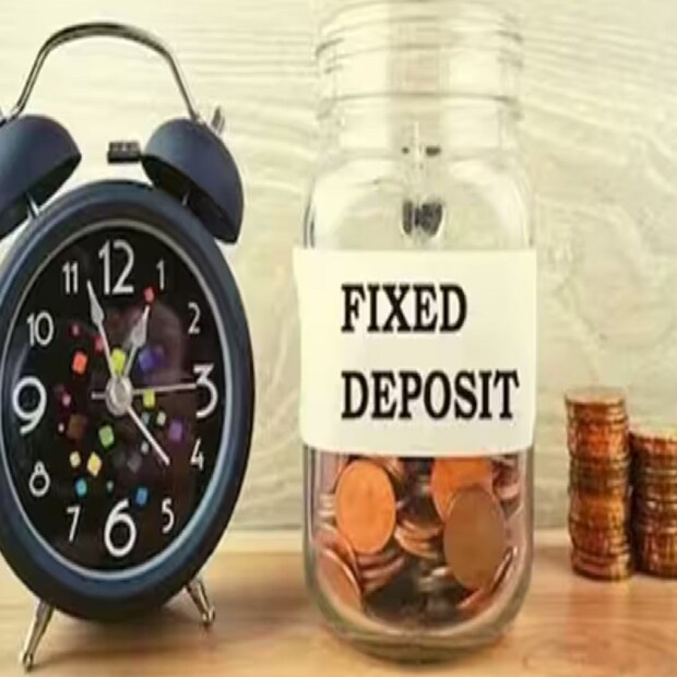 State Bank of India (SBI), Bank of Baroda, Punjab National Bank, Indian bank, Indian overseas bank ও IDBI Bank এ ১.৫ লক্ষ টাকা ৫ বছরে হয়ে যাবে ২.০৭ লক্ষ টাকা ৷ 
