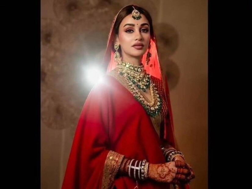 রণবীর সিংয়ের ৮৩ ছবিতেও অভিনয় করেছিলেন অদিতি। তা ছাড়া একাধিক হিন্দি এবং তেলুগু ছবিতেও দেখা গিয়েছে তাঁকে। কিন্তু তারপর হঠাৎ আমেরিকা গিয়ে এমবিএ করা শুরু করেন তিনি।