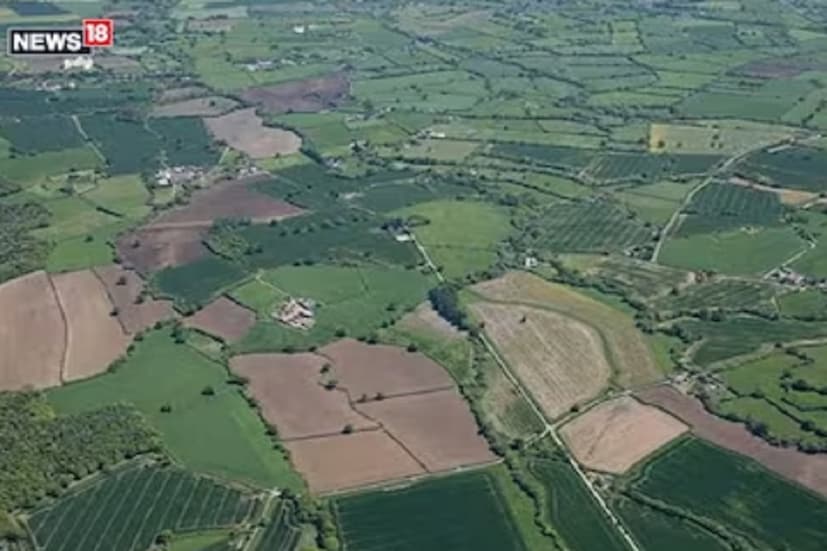 ক্রাউন এস্টেট নামে একটি সংস্থা এই সম্পূর্ণ সম্পত্তির দেখাশোনা করে এবং রক্ষণাবেক্ষণ করে। ব্রিটিশ রাজপরিবার সরাসরি ২৫০,০০০ একর জমি পরিচালনা করে। অবশিষ্ট ১১৫,০০০ একর কৃষি ও বনভূমি। ক্রাউন এস্টেট বিভিন্ন শপিং সেন্টার পরিচালনা করে।