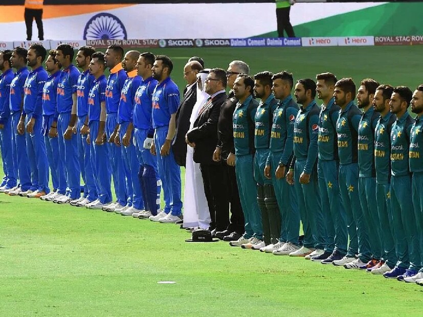 সামনের সপ্তাহে বিশ্বকাপ সেমিফাইনাল, ফাইনাল। ১০টি দেশ খেলছে এবার বিশ্বকাপে। নিশ্চয়ই লক্ষ্য করেছেন, প্রতিটি দেশের ক্রিকেটাররা ম্যাচ শুরুর আগে জাতীয় সঙ্গীত গান।