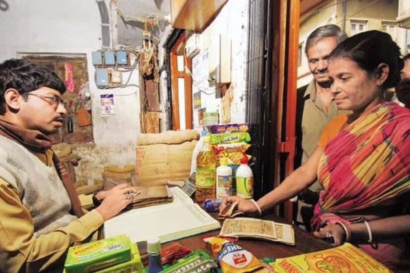 এই যোজনায় প্রতি সুবিধাভোগীদের ৫ কিলো শস্য বিনামূল্যে দেওয়া হবে ৷ ৮১ কোটি ভারতীয় এই যোজনার সুবিধা পাবেন ৷ ৫ বছরে সরকারের প্রায় ১১.৮০ লক্ষ কোটি টাকা খরচা হবে ৷ 