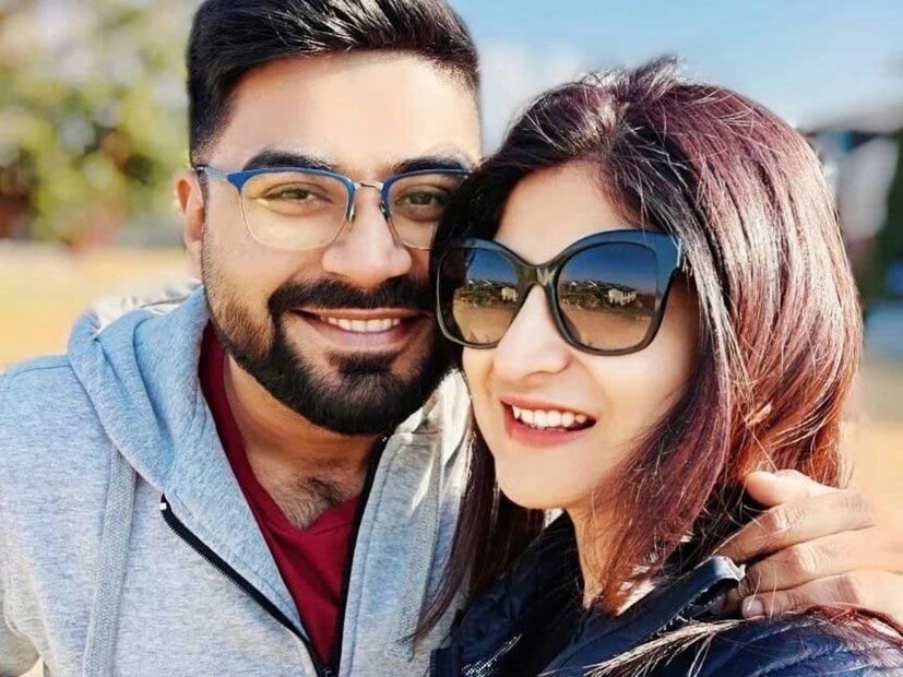 বিয়ের শেষ মুহূর্তের প্রস্তুতিও জোরকদমে শুরু হয়েছে৷ সম্প্রতি  প্রি-ওয়েডিং ফোটোশ্যুটের ঝলক শেয়ার করেছেন অভিনেত্রী৷  যা দেখে চোখ সরাতে পারছেন না ভক্তরা৷ 