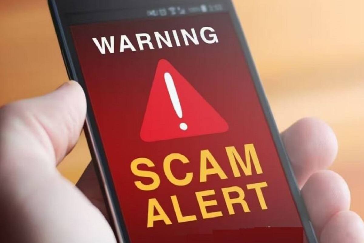 এই স্ক্যামের শিকাররা একই সঙ্গে অন্য কেলেঙ্কারিরও শিকার হতে পারেন এবং ব্যাপারটা প্রায়শই জাল চাকরির অফার দিয়ে শেষ হয়। কিন্তু, একবার তারা অফার নিতে বিদেশে গেলে, তাদের বন্দি করা হয় এবং তাদের বিশ্বাস অর্জনের মাধ্যমে প্রতারণা করতে বলা হয়। এমনকি বিপরীত লিঙ্গের সঙ্গে প্রতারণা করার জন্য মেয়ে এবং ছেলেদের ভুয়ো প্রোফাইল তৈরি করতে বলা হয়।