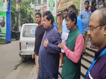 আহত সৌমেন মহাপাত্র