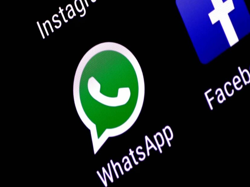 WhatsApp new feature: বর্তমানে WhatsApp সবচেয়ে জনপ্রিয় চ্যাটিং অ্যাপ ৷ এই অ্যাপের মাধ্যমে বাড়িতে বসেই সকলের সঙ্গে যোগাযোগ রাখা সম্ভব ৷ এখন প্রায় সকলেই এই অ্যাপ ব্যবহার করে থাকেন ৷ নিজেদের মধ্যে কথোপকথনের পাশাপাশি ছবি থেকে টাকা সমস্ত কিছু অত্যন্ত সহজেই এর মাধ্যমে পাঠানো যায় ৷ 