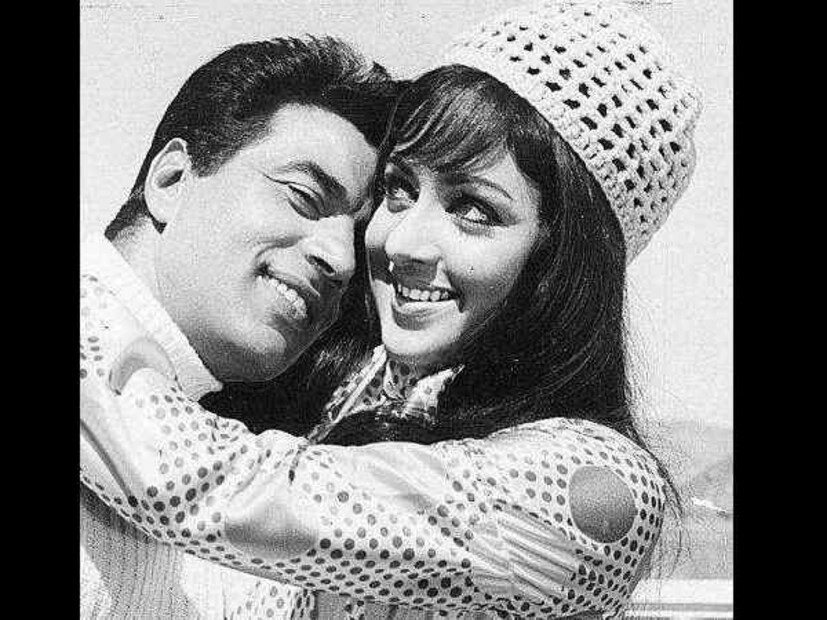 পাশে না থাকলেও স্বামীর উদ্দেশে কি লিখলেন ‘ড্রিম গার্ল’?হেমা লেখেন, ‘‘আমার দীর্ঘদিনের জীবনসঙ্গীকে... তোমাকে সুখী, স্বাস্থ্যোজ্জ্বল এবং আনন্দময় জন্মদিনের শুভেচ্ছা। তোমার হৃদয় ধারণ করতে পারে আমার সমস্ত ভালবাসা তুমি পাও। এই দিনটা সুখে ভরে যাক। আমি শুধু এটাই বলতে চাই এবং আশা করছি তুমি দেখতে পাচ্ছ যে তুমি কতটা স্পেশাল।’’