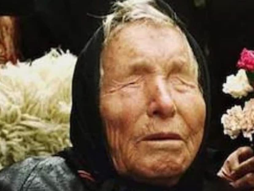 শোনা যায় ১৯১১ সালে বুলগেরিয়ার পান্ডেভা দিমিত্রোভা জন্মগ্রহণ করেছিলেন৷ ১২ বছর বয়সে বিশাল ঝড়ে রহস্যজনক ভাবে তাঁর দৃষ্টিশক্তি হারান। ওই ঝড়ের পরে বহু দিন নিখোঁজ ছিলেন৷ পরে অনেক খোঁজাখুঁজির পরে তাঁর পরিবারের সদস্যেরা যখন তাঁকে খুঁজে পান, তখন, তিনি তাঁদের তাঁর প্রথম ভবিষ্যৎ দর্শনের কথা বলেন৷ ১৯৯৬ সালেই অবশ্য তিনি মারা গিয়েছেন৷ তবে তাঁর বলে যাওয়ার কথা ফলে গিয়েছে বিভিন্ন সময়ে৷