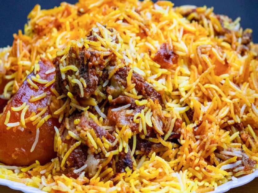 শীতকাল মানেই ত্বকের নানা সমস্যা শুরু হয়ে যায়! এই যেমন ঠোঁট ফাটা! ত্বক শুষ্ক হয়ে যাওয়া! ফেটে যাওয়া! তবে শুধু শীতকাল নয়, গোটা বছরই ত্বকের নানা সমস্যায় অনেকে ভোগেন! যেমন দাগ ছোপ, ট্যান ত্বক, ব্রণ! আরও কত কী! তবে জানেন কি এবার বিরিয়ানির মশলাতেই বাড়বে ত্বকের জ্বেল্লা! সব সমস্যা একেবারে চলে যাবে! photo source collected