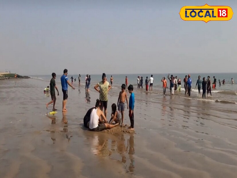 সপ্তাহের শুরুর দিন দিঘায় শীতের আমেজ থাকলেও বুধবার সকাল থেকেই শীতের আমেজে তাল কাটল। বুধবার সকালে শীতের আমেজ উধাও। জেলা তথা রাজ্যের জনপ্রিয় পর্যটন নগরীর শেষ ২৪ ঘন্টার আবহাওয়া ছিল, সর্বোচ্চ তাপমাত্রা ২৭.৮ ডিগ্রি সেলসিয়াস এবং সর্বনিম্ন তাপমাত্রা ১৩.৭ ডিগ্রি।