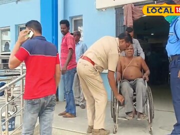 ট্রাফিক ওসি  উদ্ধার ওই বৃদ্ধাকে  
