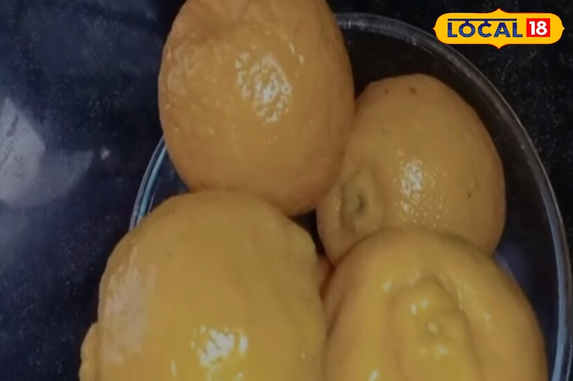 একে তো শীতকাল অন্যদিকে সামনেই বড়দিন। আর শীতকাল মানেই কমলালেবু। তাই এই শীতকালে কমলালেবুর বাড়িতে পড়ে পড়ে নষ্ট হলে বানিয়ে নিন কমলালেবুর কেক