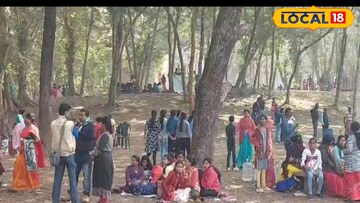 পর্যটকের