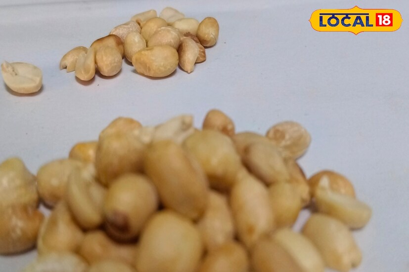 *যাদের বাদামে অ্যালার্জি রয়েছে, তারা ভুলেও বাদাম খাবেন না। কারণ, বাদামে অ্যালার্জি থাকলে শ্বাসকষ্ট, বমি বমি ভাব, শরীর ফুলে যাওয়া, মাথা ঘোরা ইত্যাদি লক্ষণগুলি হতে পারে, যা মারাত্নক।