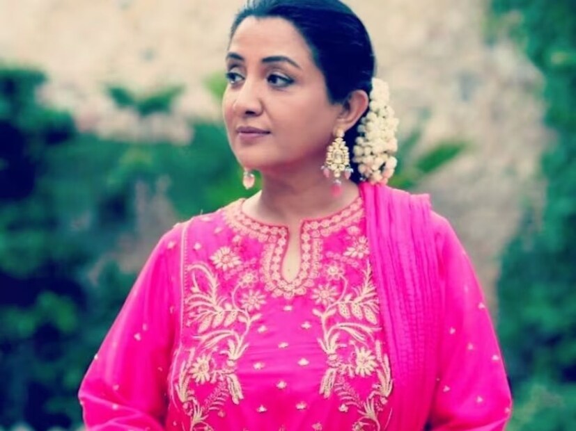 নাদিয়ার কথায়,‘‘ যখন আমার দ্বিতীয়বার গর্ভপাত হয়, আমি আমার স্বামীকে বলেছিলাম আমি এটা আর নিতে পারছি না।’’ তবে সন্তানের জন‍্য তাঁরা আইভিএফের পথ বেছে নিতেও প্রস্তুত ছিলেন। 