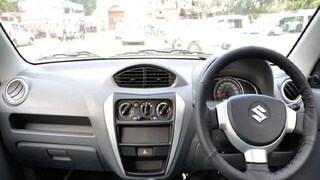 ১.৫ লাখ খরচ করে বাইক কেনার চেয়ে সস্তার এই গাড়ি কেনা ভাল, ৩০ কিমি মাইলেজ, প্রতি মরশুমে নিরাপদ