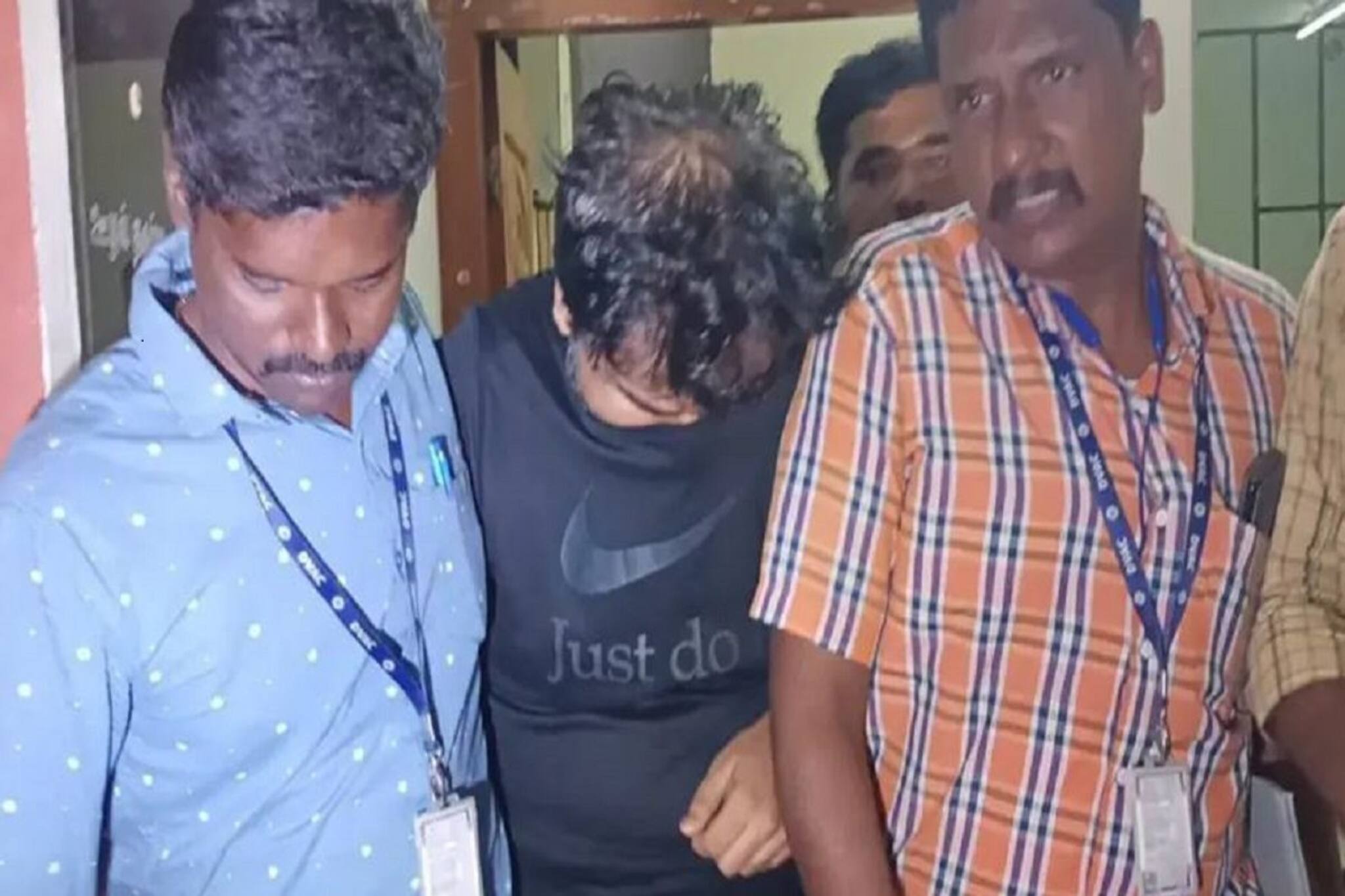 তামিলনাড়ুতে উলাটপুরাণ! কেন্দ্রীয় এজেন্সির অফিসেই তল্লাশি চালাবে পুলিশ