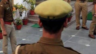 তদন্তে নামতেই পুলিশ যা দেখল তদন্তে নামতেই পুলিশ যা দেখল