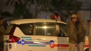 ইজরায়েলি দূতাবাসের বাইরে দিল্লি পুলিশের দল৷ ছবি- এএনআই ইজরায়েলি দূতাবাসের বাইরে দিল্লি পুলিশের দল৷ ছবি- এএনআই