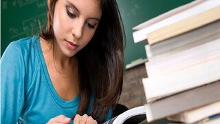 দিনরাত পরীক্ষার প্রস্তুতি নিয়ে ব্যস্ত- Photo- Representative 