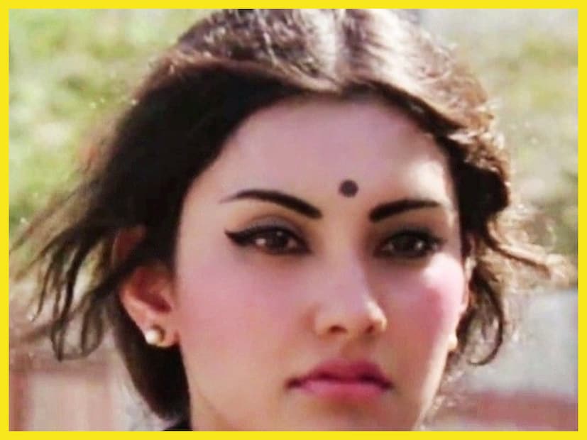 কিন্তু এত সুখ কপালে সয়নি ৷ কেননা তার কিছুদিনের মধ্যেই স্বামীর মৃত্যু হয় ৷ স্বামীর প্রচুর সেবা করেছিলেন বিদ্যা ৷ একে অপরের প্রতি অগাধ ভালবাসা ছিল ৷ প্রতীকী ছবি ৷