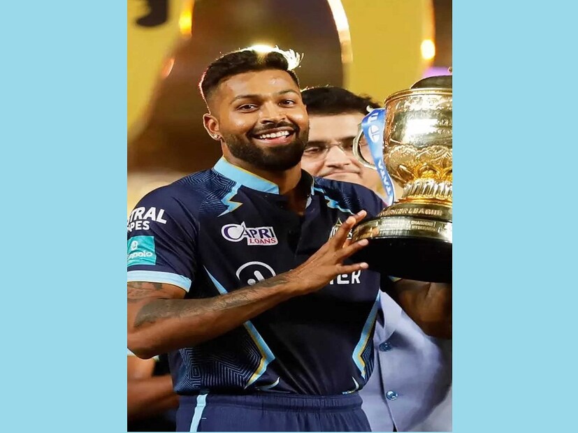হার্দিক পান্ডিয়া গত বছর ২০২২ সালে তাঁর   অধিনায়ক হিসেবে অভিষেক মরশুমে গুজরাত টাইটান্সের হয়ে শিরোপা জিতেছিলেন। শুধু তাই নয়, হার্দিকের অধিনায়কত্বে ২০২৩ সালে গুজরাত দল ফাইনালে উঠতে সফল হয়েছিল। কিন্তু সেখানে চেন্নাই সুপার কিংসের কাছে হারের মুখে পড়তে হয় তাঁকে।