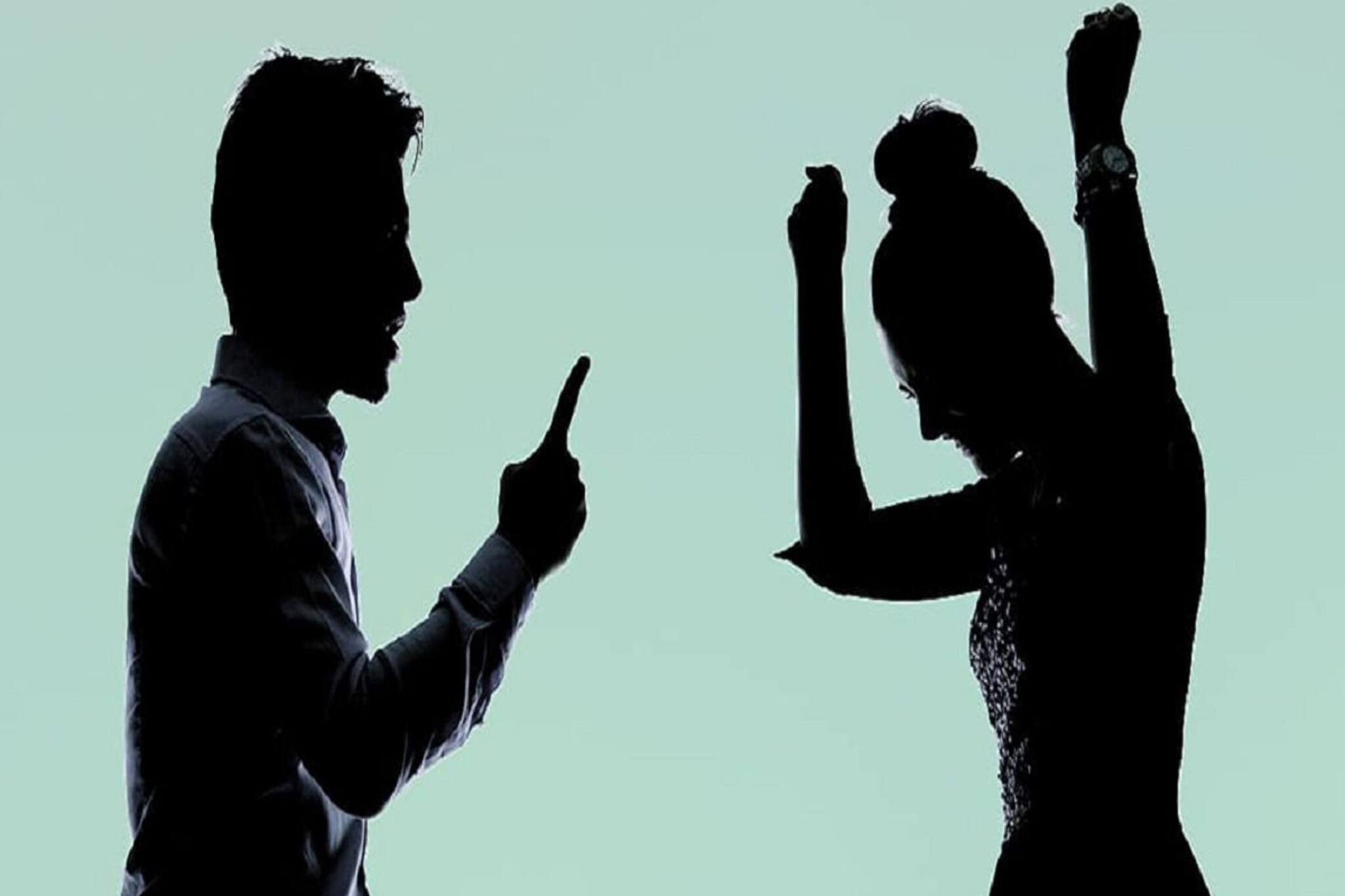 রেগে আগুন, তেলে বেগুন! স্ত্রীকে কখনই বলবেন না এই কথাগুলি, হাতেনাতে বড় ক্ষতি!