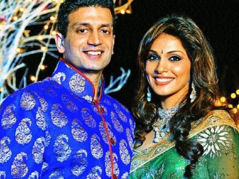 ‘ডন’-এর অভিনেত্রী ইশা এবং তাঁর স্বামী টিম্মি (রোহিত) নারাং নাকি অনেক চেষ্টা করেছেন তাঁদের বিয়ে বাঁচাতে, কিন্তু কোনও ভাবেই একে অপরের সঙ্গে সমঝোতায় আসতে পারেননি।