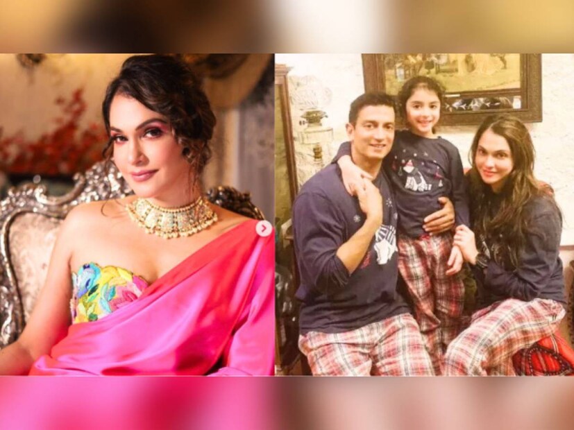 এক সংবাদমাধ্যম ইশাকে ডিভোর্স নিয়ে প্রশ্ন করায় তিনি জানান, এখনই বেশি কিছু বলতে চান না। আর এই মুহূর্তে তিনি নিজের ব্যক্তিগত পরিসরে কাউকে প্রবেশ করতে দিতে চান না।
