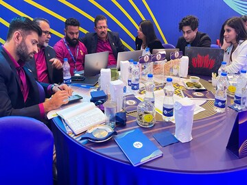 আইপিএল নিলামে কেকেআরের নজরে ৩ বাংলার ক্রিকেটার! একজনকে নিয়ে হতে পারে জোর লড়াই