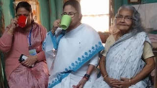 মুখ্যমন্ত্রী মমতা বন্দ্যোপাধ্যায় মুখ্যমন্ত্রী মমতা বন্দ্যোপাধ্যায়