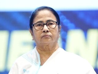 চাকলায় মমতা বন্দ্যোপাধ্যায় 