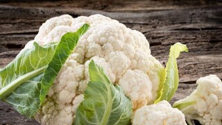 শীতকালীন সবজির মধ্যে অন্যতম ফুলকপি শীতকালীন সবজির মধ্যে অন্যতম ফুলকপি