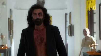 পতৌদি প্যালেসেই শুটিং হয়েছে ছবির বড় অংশের পতৌদি প্যালেসেই শুটিং হয়েছে ছবির বড় অংশের