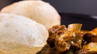 লুচি-মাংসের অশ্বমেধের ঘোড়া ছুটছে একই গতিতে লুচি-মাংসের অশ্বমেধের ঘোড়া ছুটছে একই গতিতে