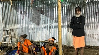 গঙ্গাসাগর মেলা উপলক্ষে কলকাতার বাবুঘাটে ইতিমধ্যেই সাধু-সন্তরা এসে পৌঁছেছেন গঙ্গাসাগর মেলা উপলক্ষে কলকাতার বাবুঘাটে ইতিমধ্যেই সাধু-সন্তরা এসে পৌঁছেছেন